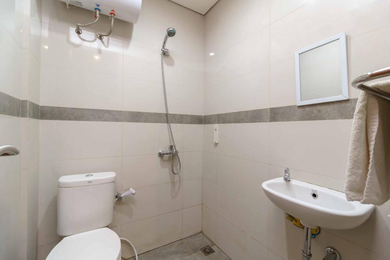 Reddoorz Plus Near Radio Dalam 3 Джакарта Экстерьер фото